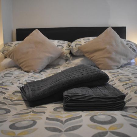 Kingston Serviced Accommodation - Donegall Avenue Belfast Buitenkant foto