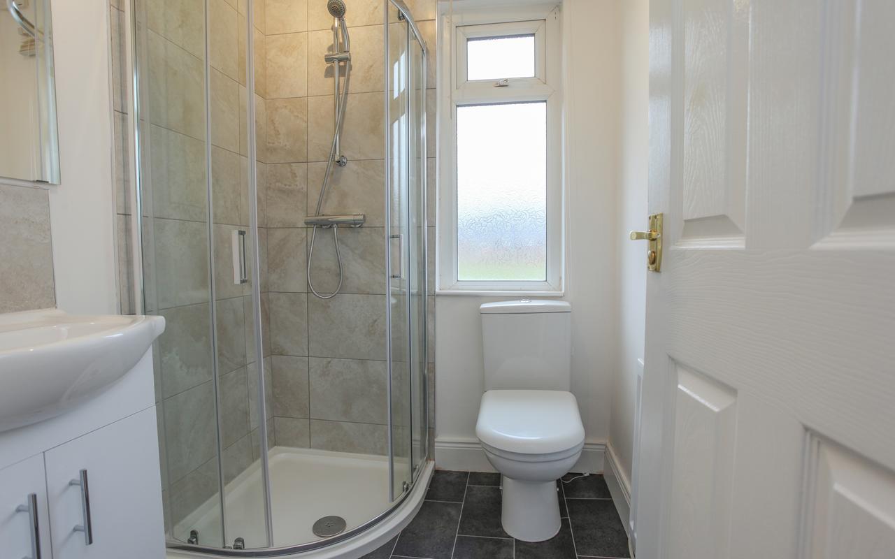 Kingston Serviced Accommodation - Donegall Avenue Belfast Buitenkant foto