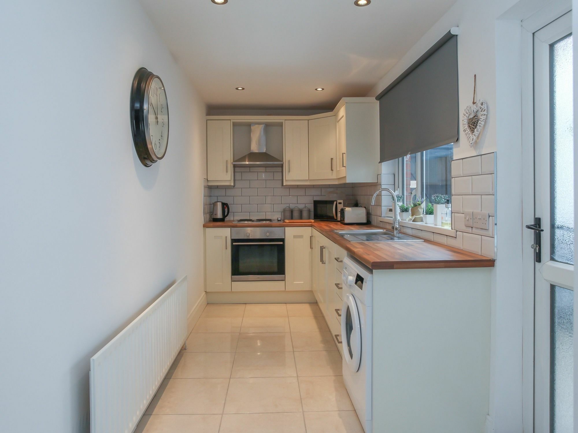 Kingston Serviced Accommodation - Donegall Avenue Belfast Buitenkant foto